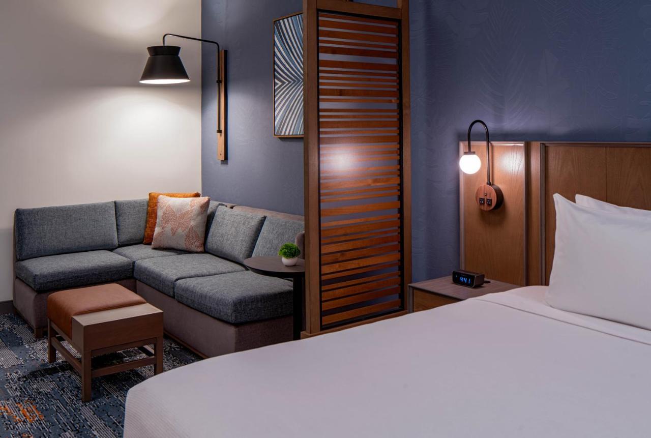 Hyatt Place Tampa Downtown Екстер'єр фото